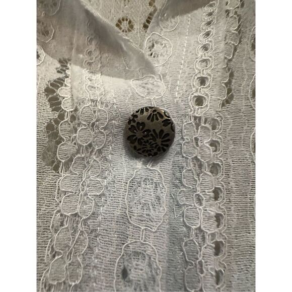 Size S (Oversized) POL Boho Floral Lace Button Down Shirt - Picture 7 of 8